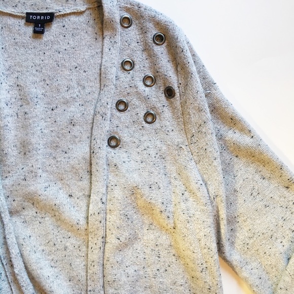 Torrid Grey knit cardigan with shoulder detailing - Picture 4 of 6